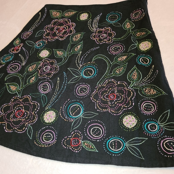 NEW FRONTIER EMBROIDERED AND EMBELISHED SKIRT - Picture 4 of 6